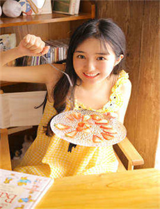 小峰由依